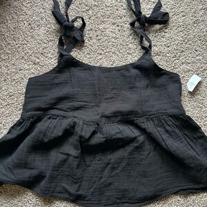 Black Sleeveless Women's Top